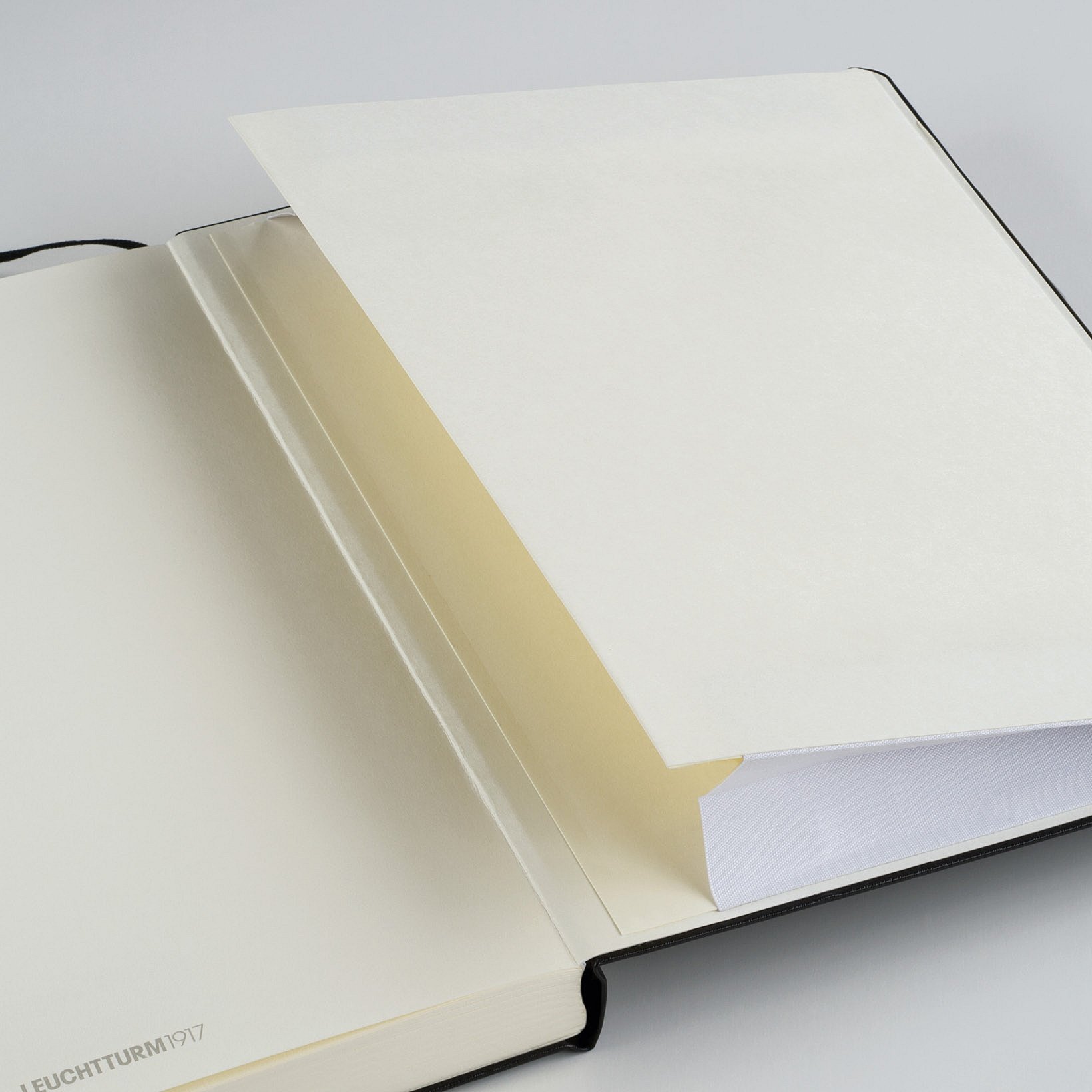 Leuchtturm1917 Körüklü cep